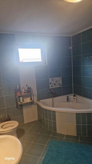 Casă cu 5 camere cu Teren 250 Mp în Chiajna