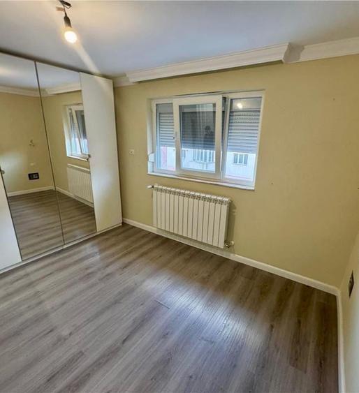 Apartament cu 3 camere în Ampoi 2