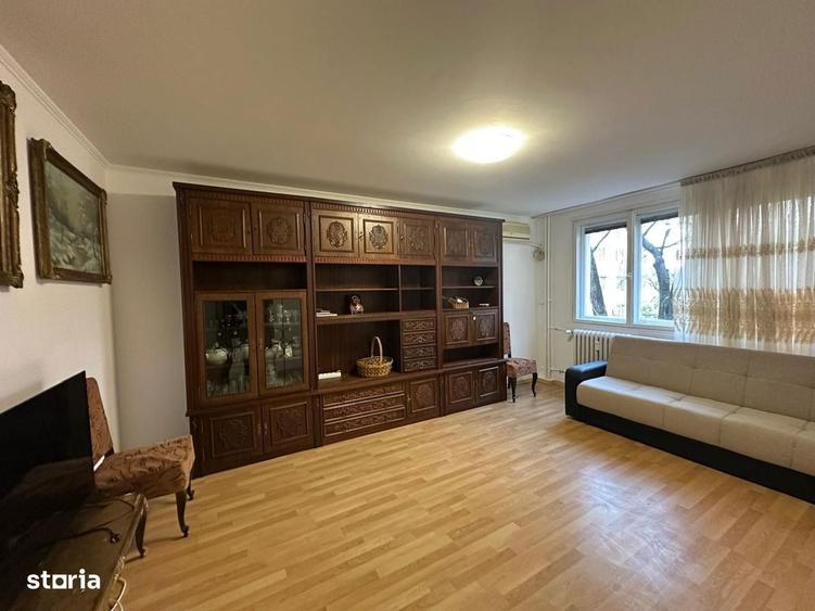 Apartament cu 3 camere decomandat în Berceni — fotografia 3