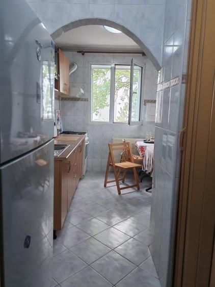 Apartament cu 4 camere semidecomandat în Tudor Vladimirescu