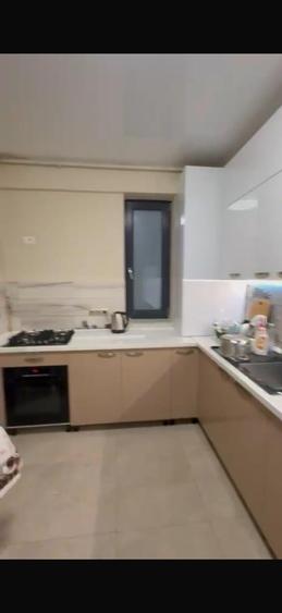 Apartament cu 4 camere decomandat în Tomis Nord