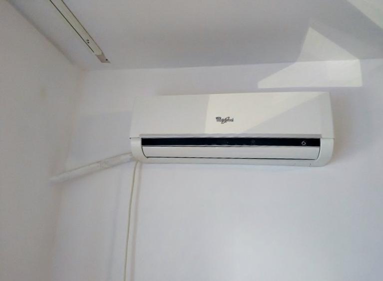 Apartament cu 2 camere semidecomandat, mobilat în Capitol