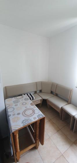Apartament cu 3 camere semidecomandat în Valea Ialomiței