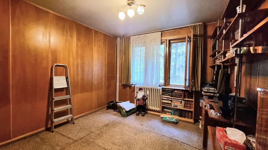 Apartament cu 3 camere decomandat în Tineretului