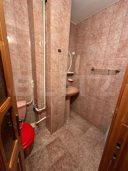Apartament 3 camere, 70 mp, etaj 1, zona Hurmuzachi ,Radauti - 6