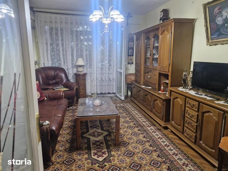 Apartament cu 2 camere semidecomandat în Gara de Nord