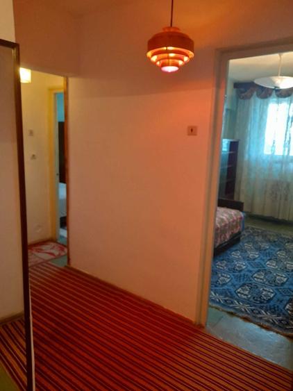Apartament cu 3 camere decomandat în Ghencea