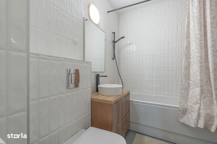 Apartament cu 4 camere decomandat în Exterior Vest