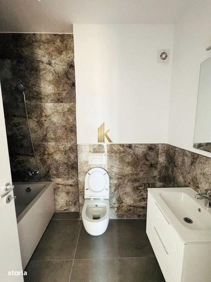 Apartament cu 3 camere decomandat în Aviației