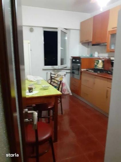 Apartament cu 3 camere decomandat în Calea lui Traian-Sud