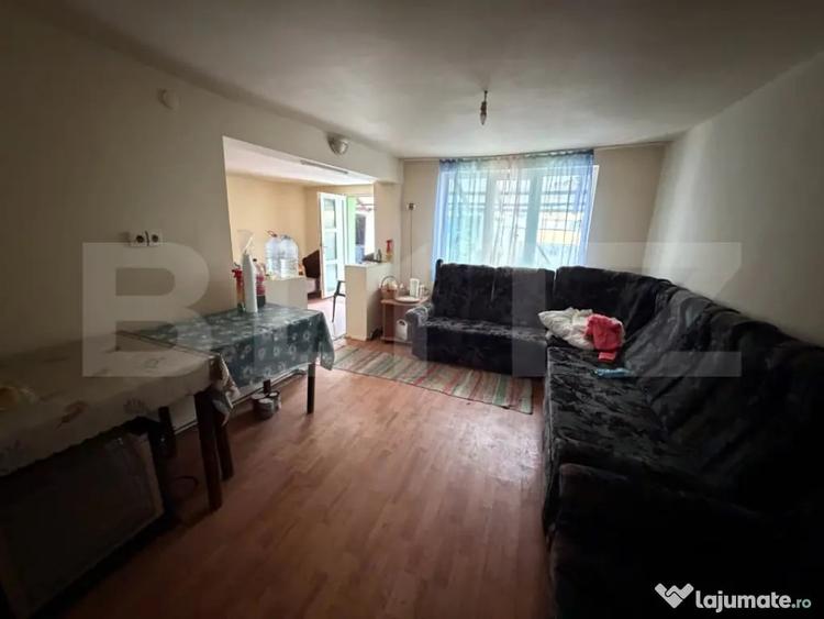 Casă cu 3 camere cu Teren 1500 Mp în Sânpetru Almașului