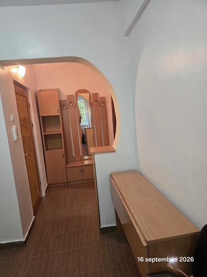 Apartament cu 2 camere semidecomandat în Calea Severinului