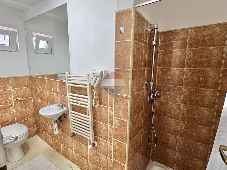Casă cu 9 camere în Central
