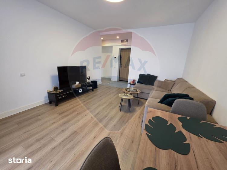 Apartament cu 2 camere, mobilat în Central