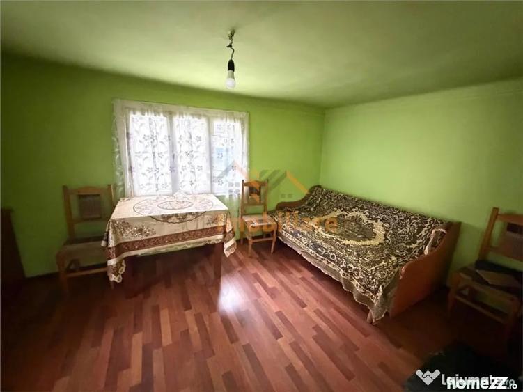 Casă cu 4 camere cu Teren 2846 Mp în Călățea