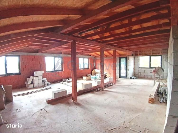 Apartament cu 4 camere în Central