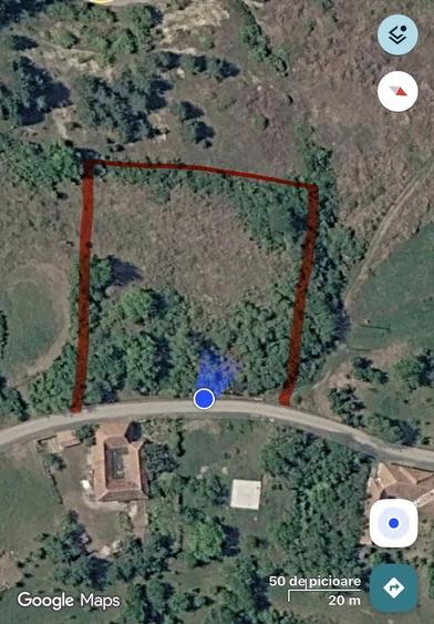 Teren de 3700 mp, în Dumbrăvița de Codru