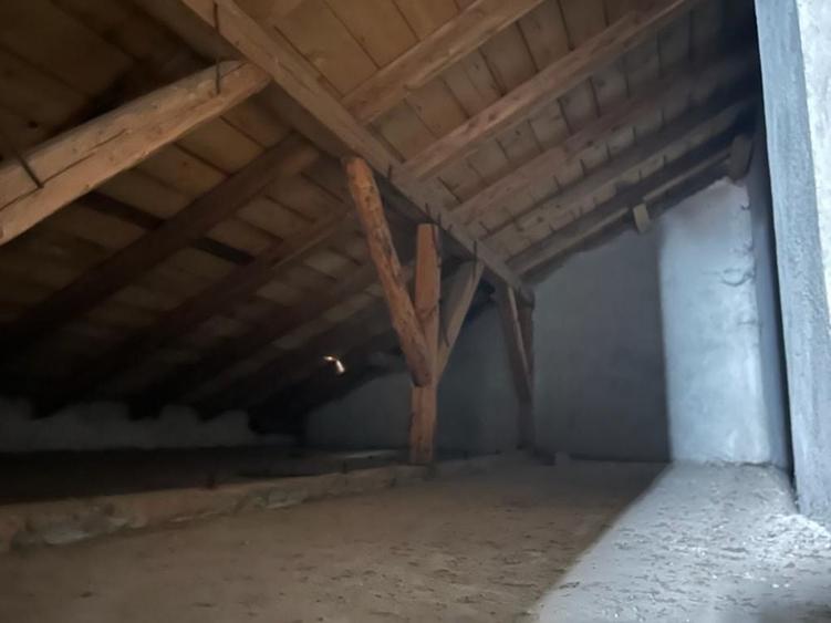 Casă cu 4 camere în Dorohoi