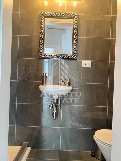 Apartament cu 3 camere semidecomandat, mobilat în Simion Bărnuțiu