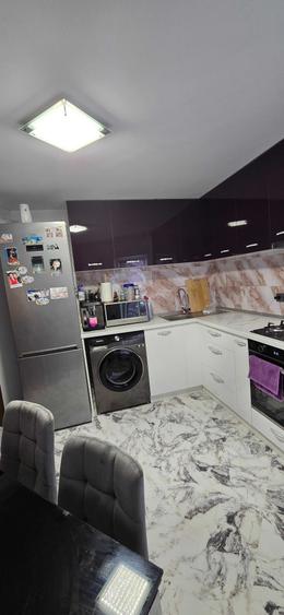 Apartament cu 2 camere decomandat în Steaua