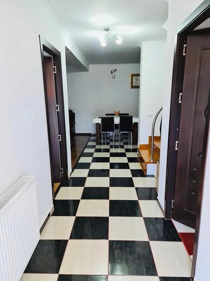 Casă cu Teren 300 Mp în Sălătrucel