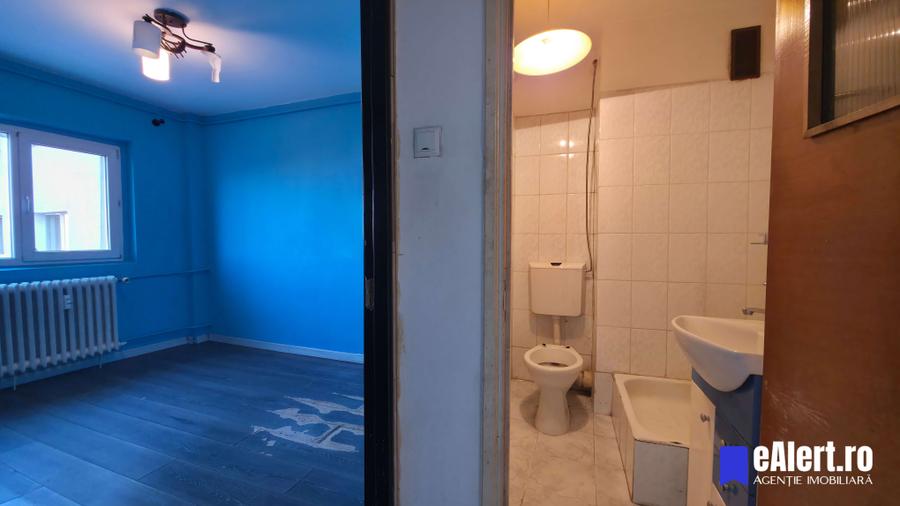 Apartament cu 4 camere în Rahova