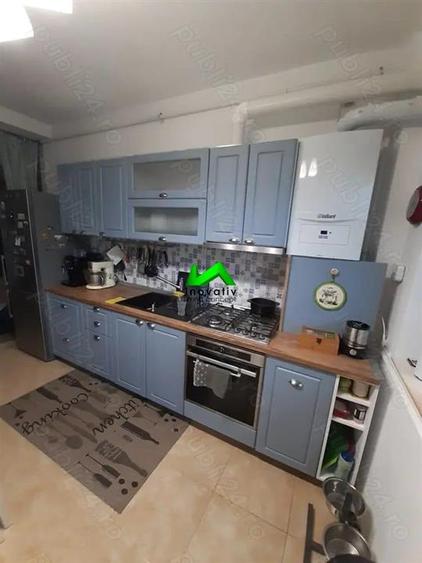 Apartament cu 3 camere decomandat, mobilat în Turnișor