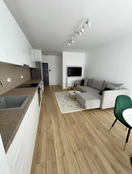 Apartament cu 2 camere semidecomandat, mobilat în Florești