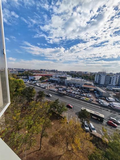 Apartament cu 3 camere decomandat în Brâncoveanu