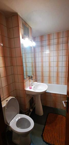 Apartament cu 2 camere decomandat în Eremia