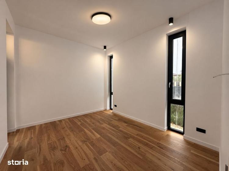 Casă cu 4 camere în Odăile
