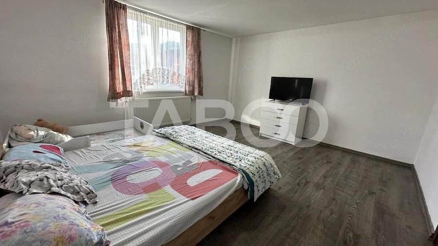 Casa individuala cu intrare de la 2 strazi 4 camere Poplaca Sibiu - 14