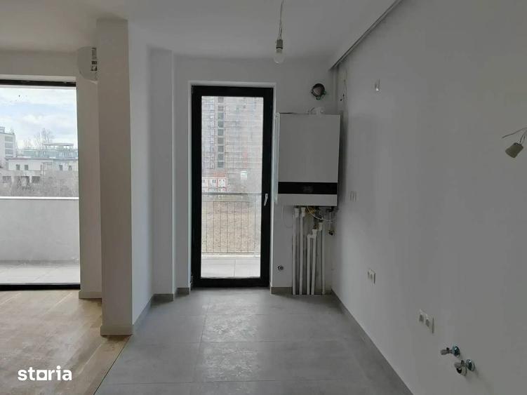 Apartament cu 3 camere decomandat în Străulești