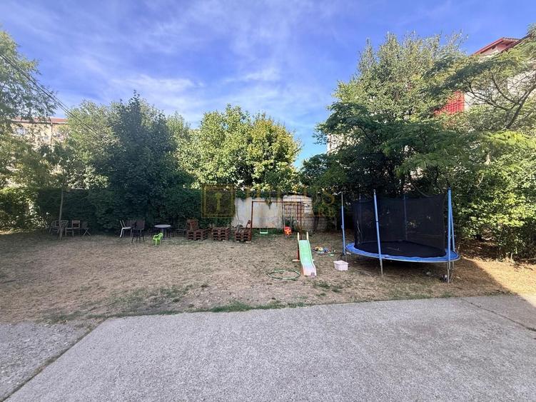 Apartament cu 3 camere circular, mobilat în Lipovei