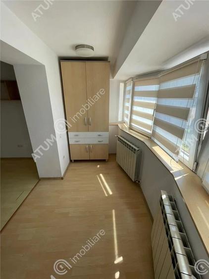 Apartament 3 camere decomandate 2 balcoane etaj 1 zona centrala Sibiu - 13