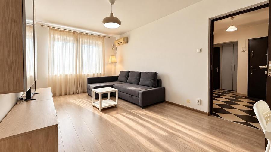 Apartament cu 3 camere semidecomandat, mobilat în Mihai Bravu