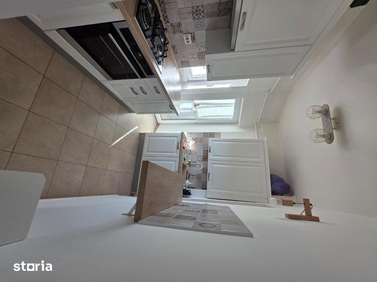 Apartament cu 4 camere în Armeneasca