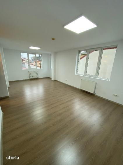 Cladire Multifunc?ionala 800 mp | Renovata 2024 | Ideala pentru Clinic - 13