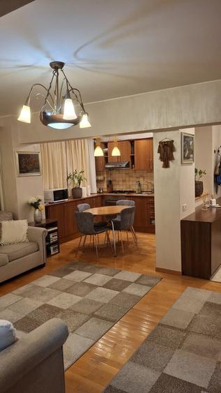 Apartament cu 2 camere semidecomandat, mobilat în Dristor