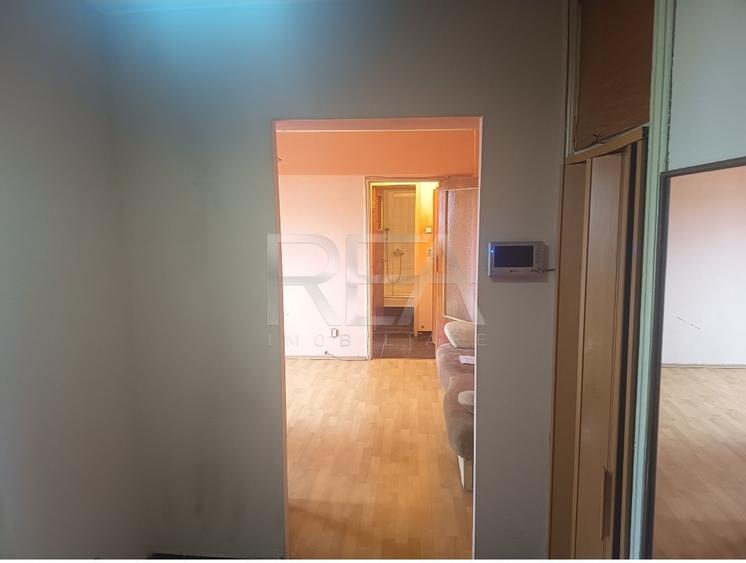 Apartament cu 2 camere semidecomandat în Crângași