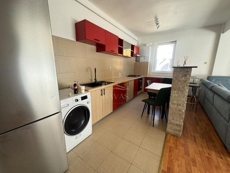Apartament cu 2 camere semidecomandat, mobilat în Bună Ziua