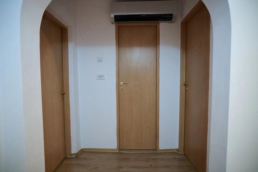 Apartament cu 3 camere decomandat în Micro 5