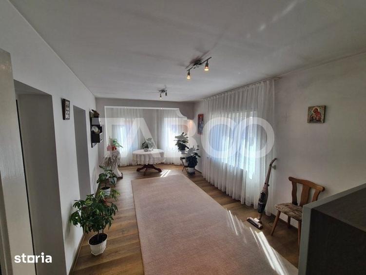 Casă cu 8 camere cu Teren 1260 Mp în Sebeș