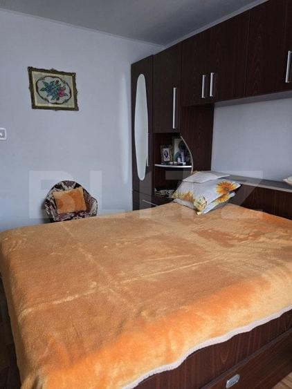 Apartament cu 3 camere decomandat, mobilat în Soarelui