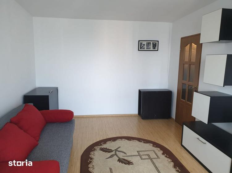 Apartament cu 2 camere decomandat în Vest
