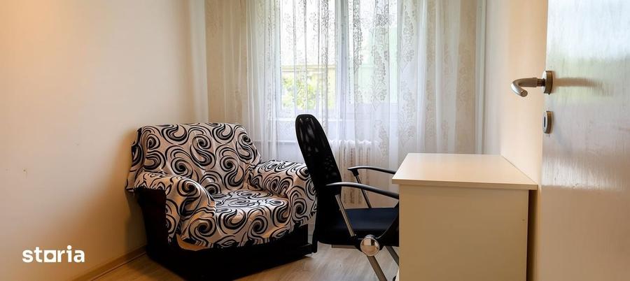 Apartament cu 3 camere semidecomandat în Nord
