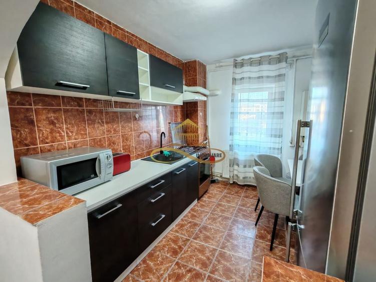 Apartament cu 2 camere semidecomandat, mobilat în Mioriței