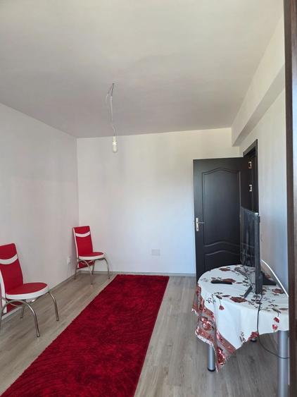 Apartament cu 2 camere decomandat, mobilat în Berceni
