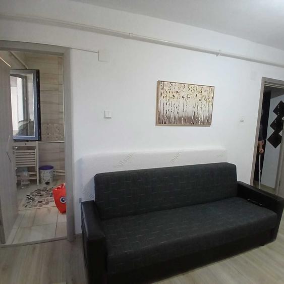 Garsonieră decomandată în Central