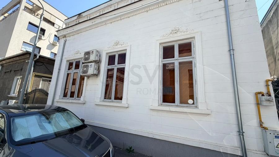 Casă cu 10 camere cu Canalizare în Cișmigiu